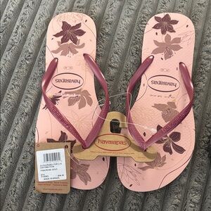 Havaianas Women's Pink Floral Sandals